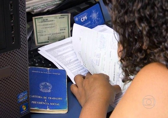 Desemprego é maior entre as mulheres e chega a 13,8% no fim de 2016
