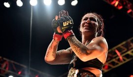 Fotógrafo que chamou brasileira Cris Cyborg de homem é banido do UFC