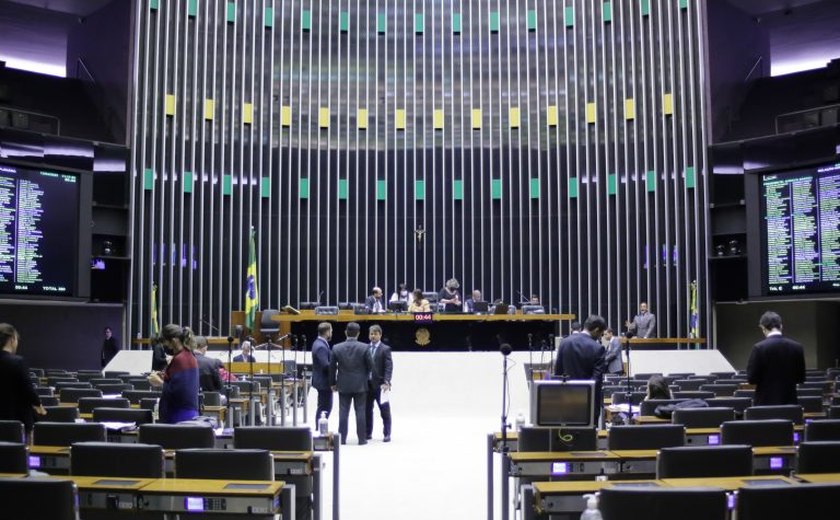 Câmara pode votar na segunda-feira proposta que cria Programa Internet Brasil