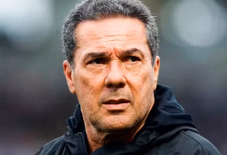 Vanderlei Luxemburgo é internado na UTI e tem estado de saúde atualizado