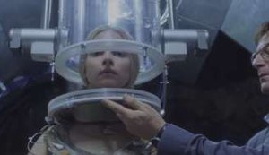 Netflix divulga trailer de sua mais nova e misteriosa série; vem conhecer 'The OA'