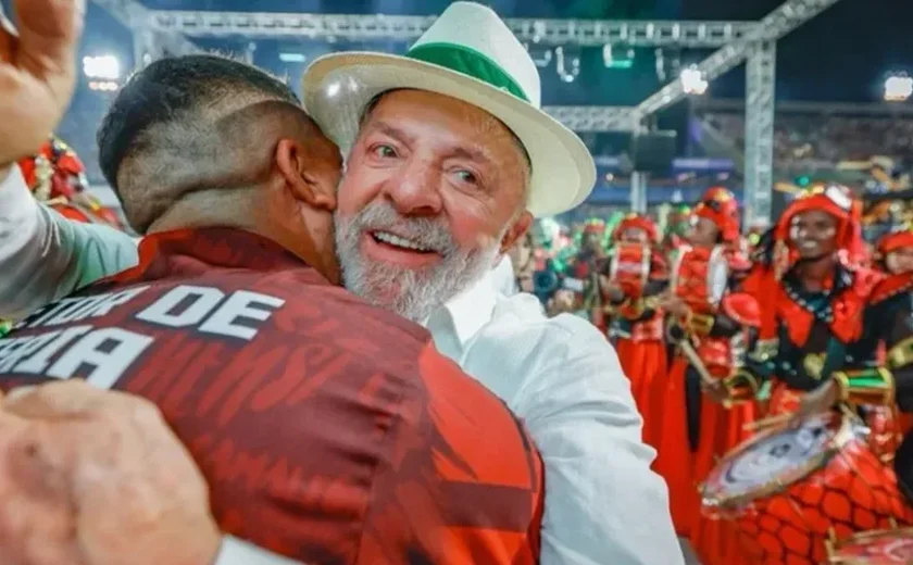 Presidente Lula se manifesta após acompanhar desfiles Especial no Rio de Janeiro