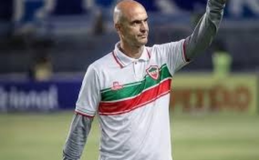 CSE demite Adriano Rodrigues e anuncia retorno de Leandro Campos ao comando técnico