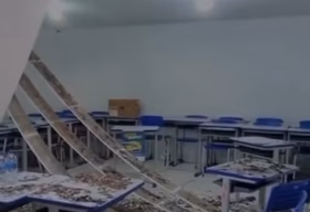 Em Pilar, forro de sala desaba durante votação