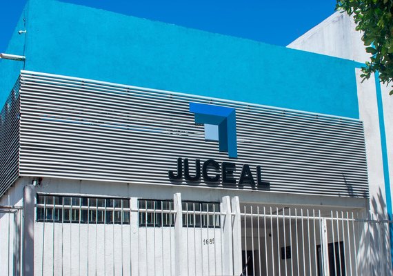 Alagoas bate recorde e abre mais de 23 mil empresas no primeiro semestre