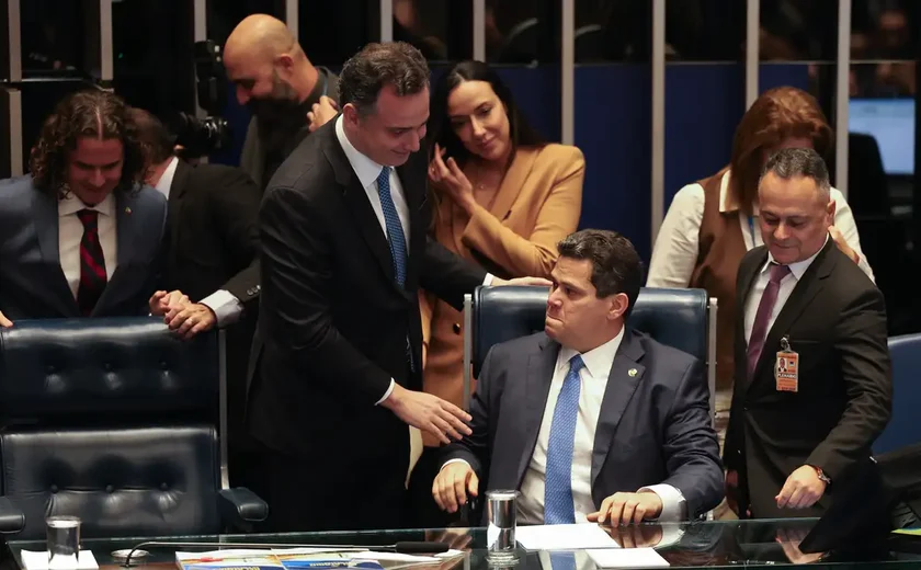 Nova Mesa Diretora do Senado é eleita por aclamação