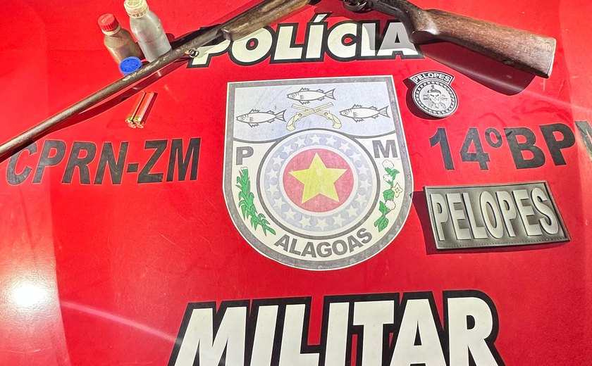 Duas armas de fogo e drogas são apreendidas pela PM em ações no interior do estado