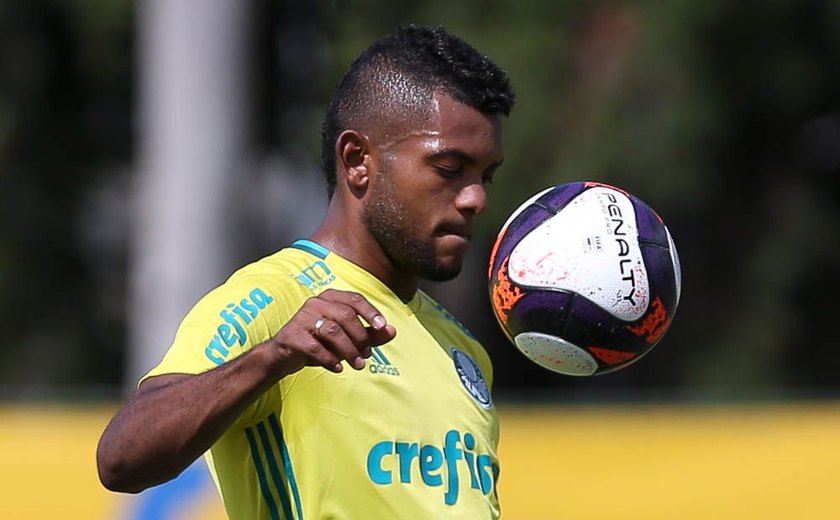 Borja é inscrito no lugar de Moisés e estreia fica a cargo do Palmeiras