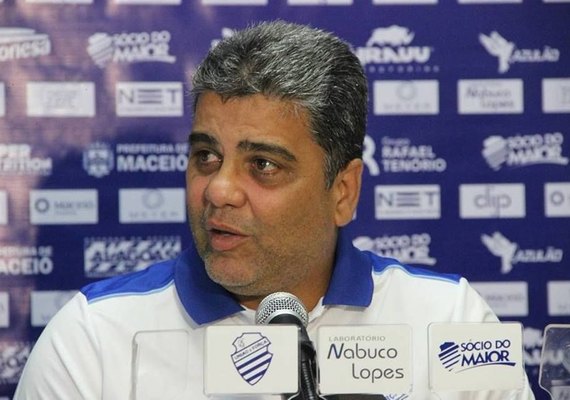 Campeão da Série B de 2016, Marcelo Cabo é apresentado como novo treinador do CSA