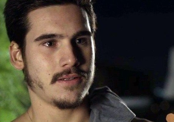 'O Tempo Não Para': Samuca esconde segredo, mas é descoberto