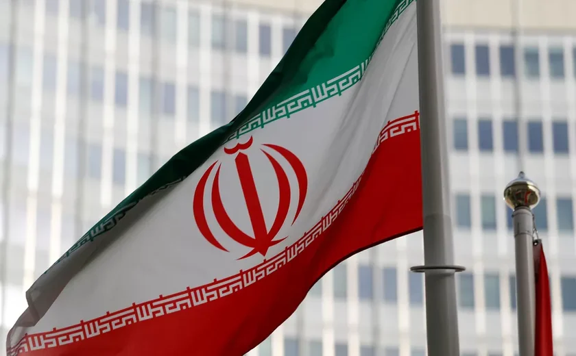 Irã tem urânio enriquecido a nível próximo ao necessário para bomba nuclear, diz agência