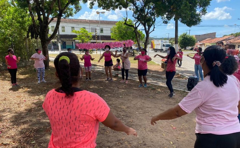 Profissionais de saúde de Fernão Velho realizam evento em alusão ao Outubro Rosa