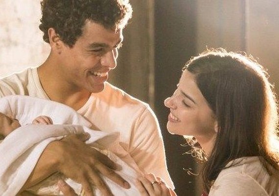‘Malhação’: Apaixonado, Tato pede Keyla em namoro e ela aceita