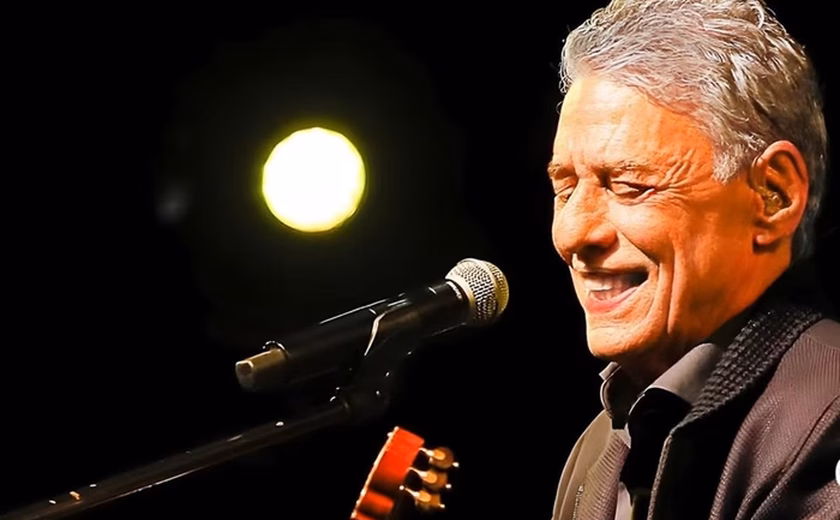 Médico revela estado de saúde do cantor Chico Buarque após cirurgia no crânio