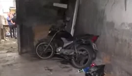 Polícia Militar encontra desmanche de motocicletas em Maceió após furto com rastreador