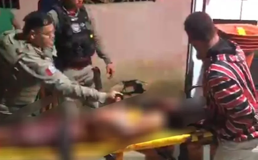 Durante bebedeira com conhecidos, homem é atingido com sete tiros de arma de fogo