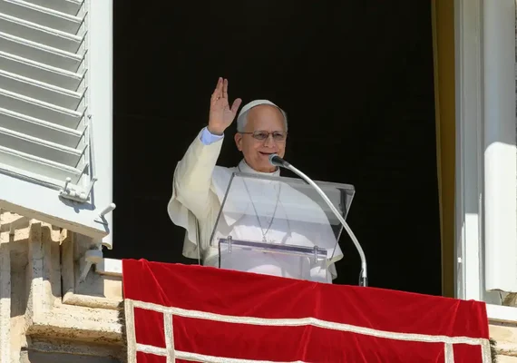 Papa está internado para retirada de nódulo no pulmão