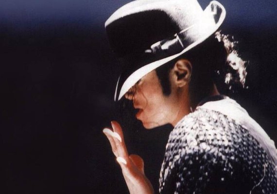 A celebridade mais bem paga do mundo mesmo após a morte