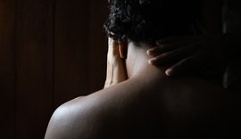 Entre poesia e corpo: Cia do Chapéu lança 'Pelos Poros e Pequenos Apelos'