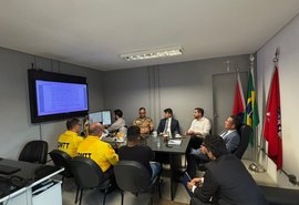 Ministério Público discute irregularidades na locação de motos aquáticas na orla de Maceió