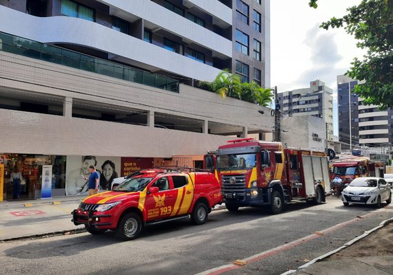 Incêndio destrói quarto de apartamento no bairro da Ponta Verde