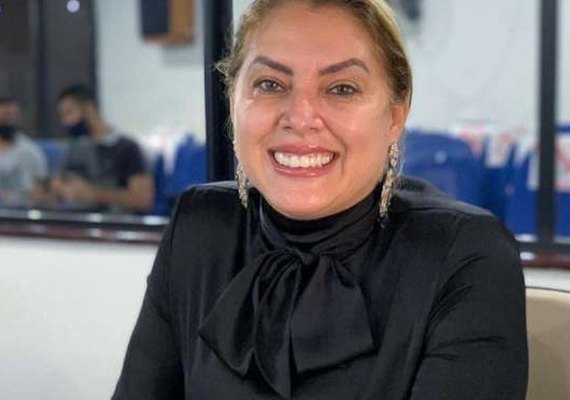 'Fora do cercado': Sheila Duarte lança recado político em Palmeira dos Índios