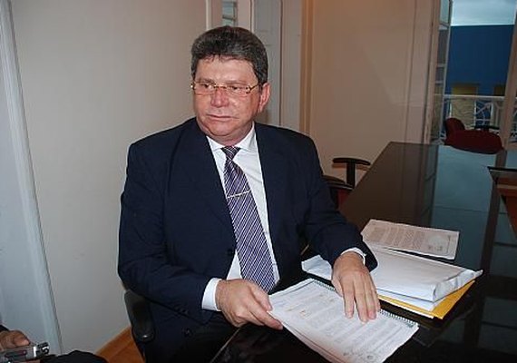 Morre na Santa Casa de Misericórdia o ex-deputado estadual Cícero Ferro