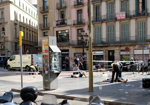 Dois presos em conexão com ataque em Barcelona não eram motoristas da van