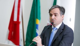 Vereadores de Maceió aprovam instalação de portas giratórias com detectores de metais nas escolas