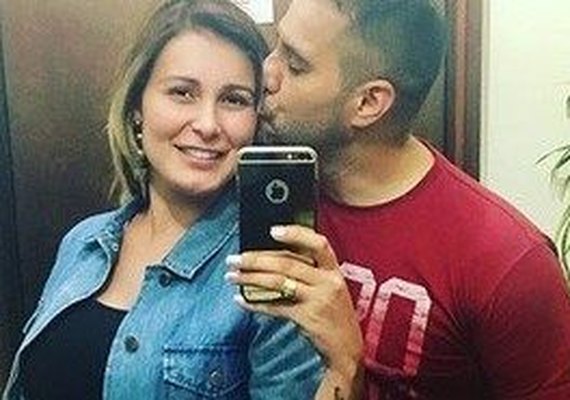 Andressa Urach apaga post em que confirma término de casamento
