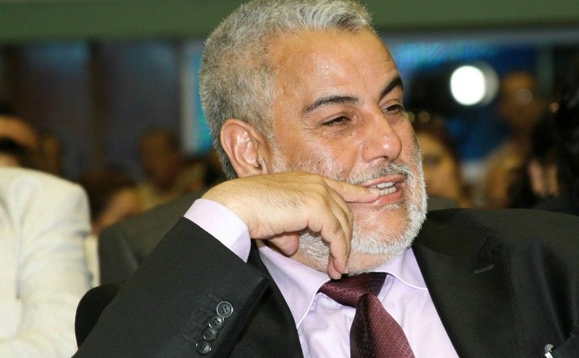 Chefe do governo marroquino diz que homem que não quer poligamia 'mente'