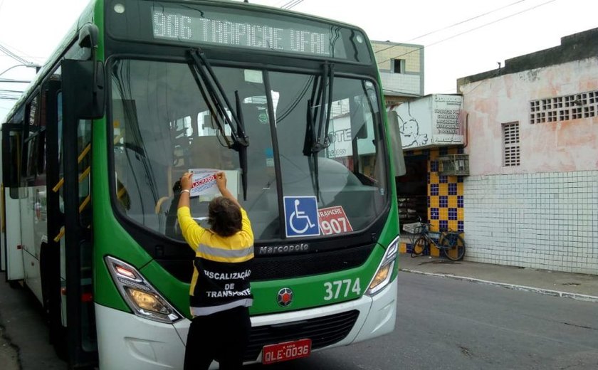 Transporte clandestino em Maceió: ônibus da Veleiro são autuados e removidos
