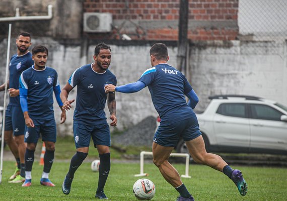 Fernandes quer CSA ofensivo em Santa Catarina
