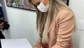 Prefeita Ceci Rocha vai reajustar salários dos servidores da rede municipal de ensino em Atalaia