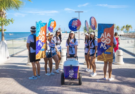 Secretaria de Turismo realiza ação de marketing em praias de Alagoas