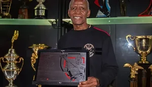 Adílio, ídolo do Flamengo e campeão mundial, morre aos 68 anos