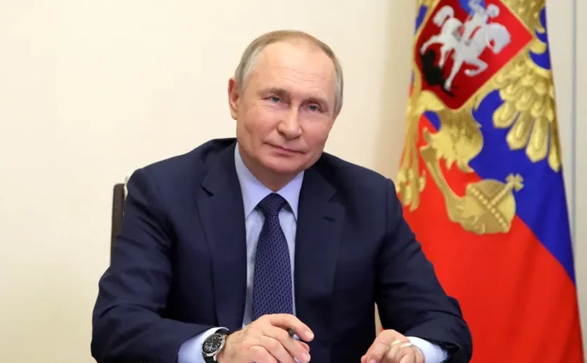 Putin diz que Rússia alcançará 'objetivos nobres' na Ucrânia