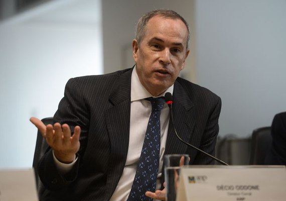 Diretor-geral da ANP pede antecipação do fim de seu mandato a Bolsonaro