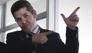 Líder do PSL que prometeu 'implodir' Bolsonaro recua e diz não ter nada contra presidente