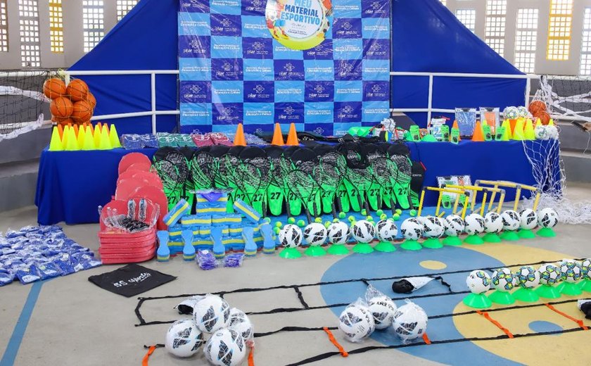 Prefeitura entrega quase 200 novos materiais e fortalece o esporte educacional
