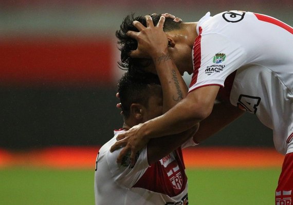 CRB consegue importante vitória na Arena Pernambuco e dorme na quinta posição