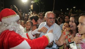 Papai Noel abre Natal de Arapiraca