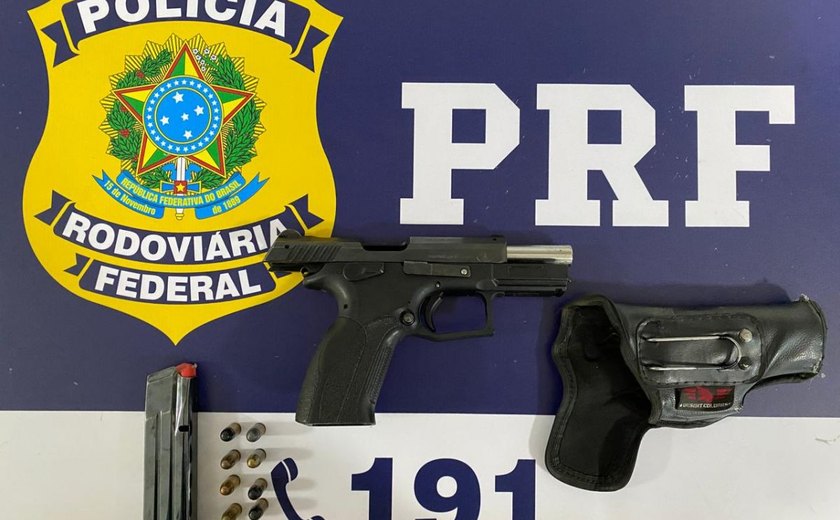 PRF prende homem por porte ilegal de arma de fogo na BR-101