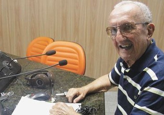 Reinaldo Cavalcante, um dos maiores ícones do rádio de Alagoas, morre aos 80 anos