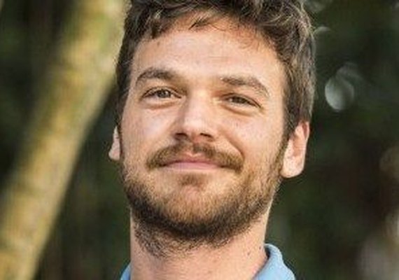 'A Força do Querer': Rubinho foge de Bibi para participar de ação criminosa