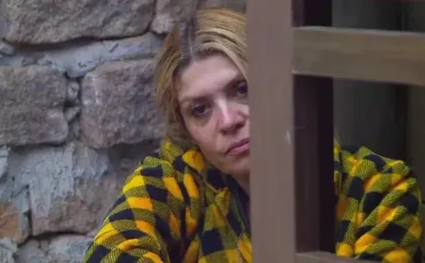 Esquecível, Adryana sai do reality 'A Fazenda 18' com fama de chorona e anti-tretas