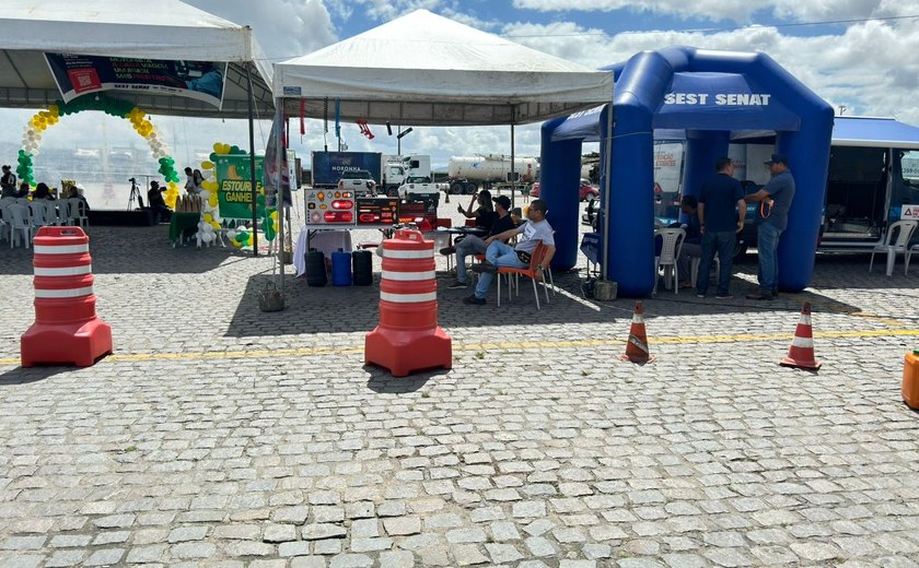 Batalhão de Trânsito promove palestras e fiscalizações na Semana dos Motoristas Profissionais