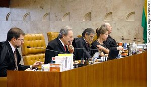Processos com foro privilegiado encalham por até 18 anos no Supremo
