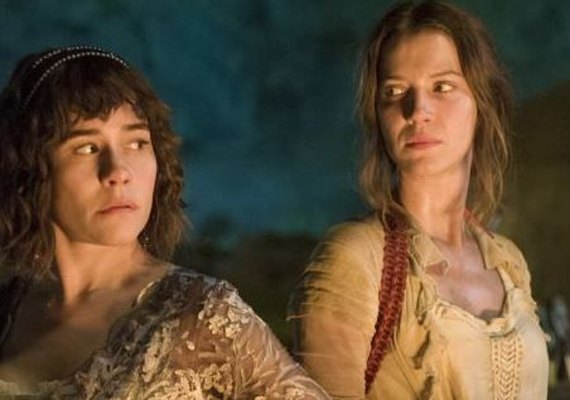 Susana provoca Elisabeta por look masculino.'Homem de salto'