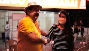 Gilberto Gonçalves acompanha vacinação de pessoas acima de 54 anos em Rio Largo